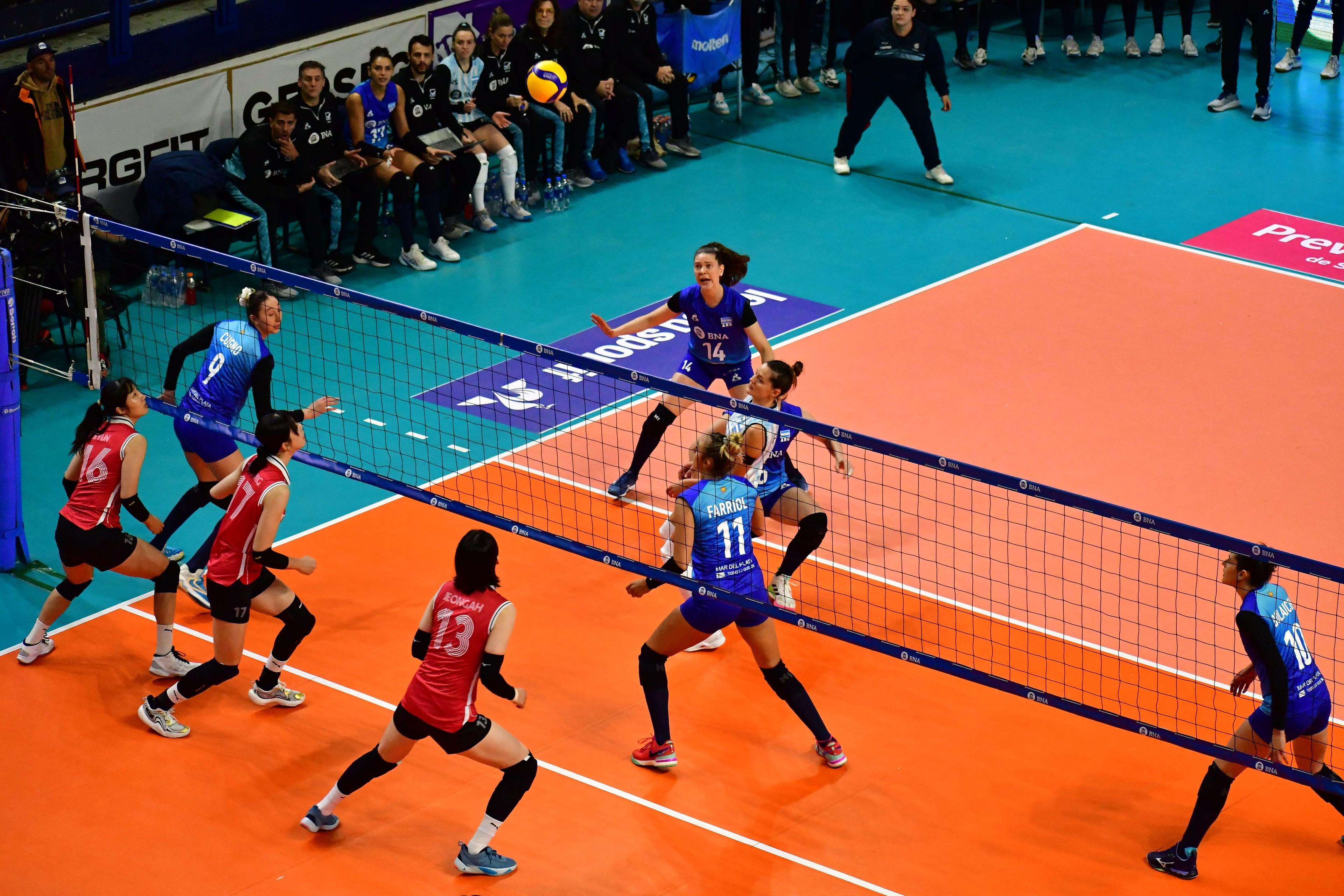 Las Panteras vencieron 3-0 a Venezuela, clasificaron al Mundial 2027 y hoy juegan la final del Sudamericano ante Brasil con un cupo a Los Ángeles 2028 en juego